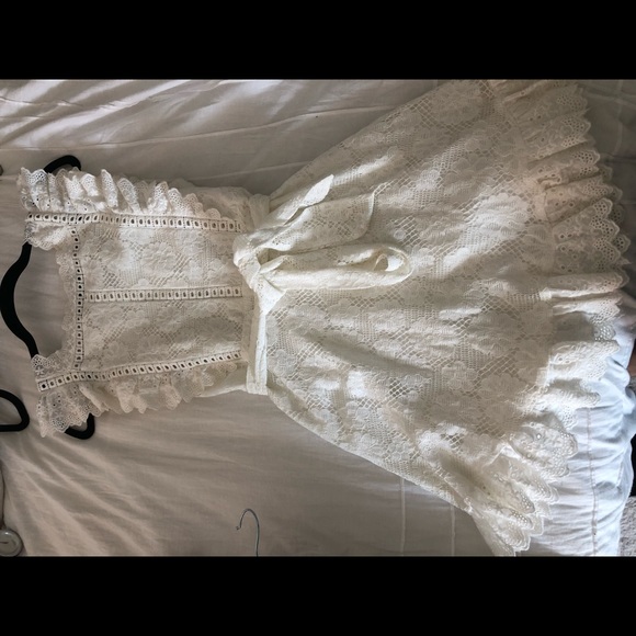 White lace dress - Picture 7 of 12